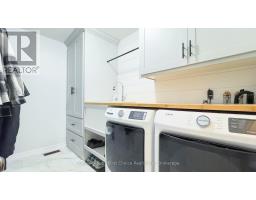 10 BAYFIELD STREET E - 30