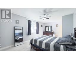 10 BAYFIELD STREET E - 32