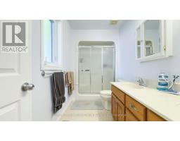 10 BAYFIELD STREET E - 35
