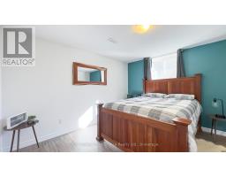 10 BAYFIELD STREET E - 37