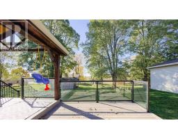 10 BAYFIELD STREET E - 44