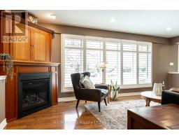 491 ELIZABETH STREET - 11