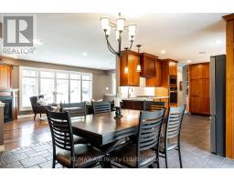 491 ELIZABETH STREET - 13