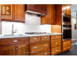491 ELIZABETH STREET - 17
