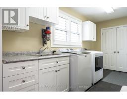 491 ELIZABETH STREET - 27