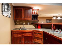491 ELIZABETH STREET - 30