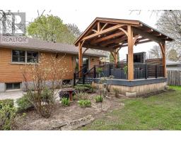 491 ELIZABETH STREET - 36