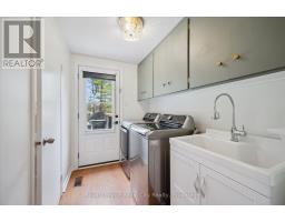 22 CRESTWOOD DRIVE - 15