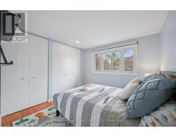 22 CRESTWOOD DRIVE - 17