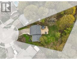 22 CRESTWOOD DRIVE - 2