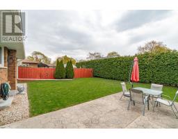 43 TUPPER CRESCENT - 36