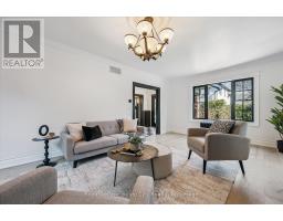 87 UNIVERSITY AVENUE W - 10