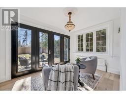 87 UNIVERSITY AVENUE W - 11