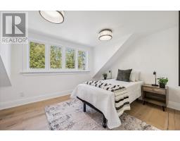 87 UNIVERSITY AVENUE W - 23