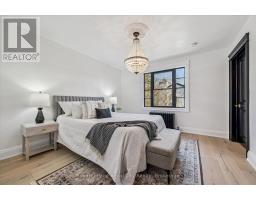 87 UNIVERSITY AVENUE W - 28