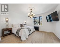 87 UNIVERSITY AVENUE W - 32