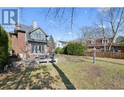 87 UNIVERSITY AVENUE W - 44