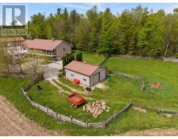 390 PARADISE LAKE STREET - 49