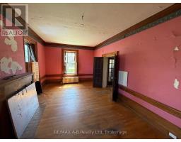 46 MAIN STREET S - 29
