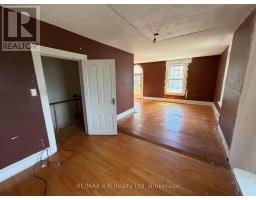 46 MAIN STREET S - 35