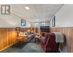 27 INVERLYN CRESCENT S - 17