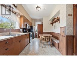 138 ST. DAVID STREET - 6
