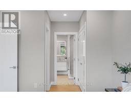 102 - 32 BRUNEL ROAD - 39