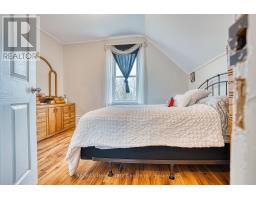 745 MAIN STREET W - 23