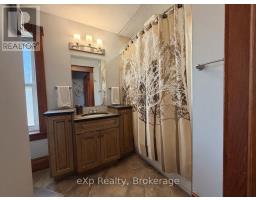 625 GIBSON STREET - 12