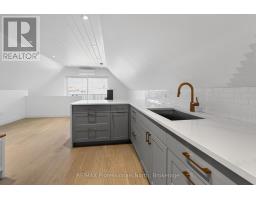 36 BEACH ROAD - 32