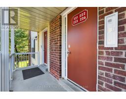 221 - 458 JANEFIELD AVENUE - 3