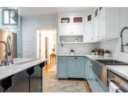18 WATERLOO STREET N - 8