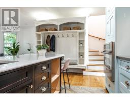 18 WATERLOO STREET N - 9