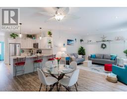 3 - 246 GREY STREET S - 22