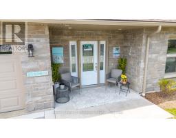 3 - 246 GREY STREET S - 8