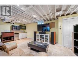 195 MIDDLEBURY DRIVE - 32
