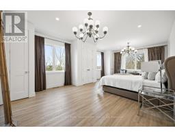 27 VARDON DRIVE - 15