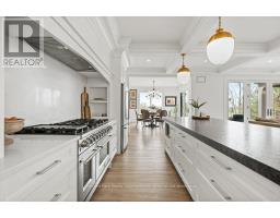 27 VARDON DRIVE - 22