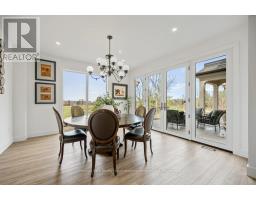 27 VARDON DRIVE - 23