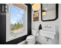 27 VARDON DRIVE - 25