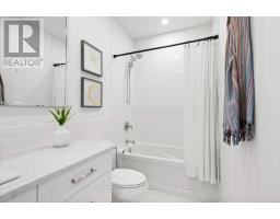 27 VARDON DRIVE - 37
