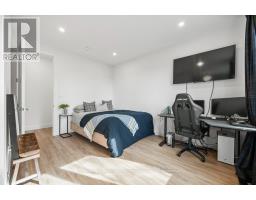 27 VARDON DRIVE - 38