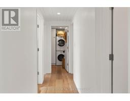 10 EUREKA STREET - 17