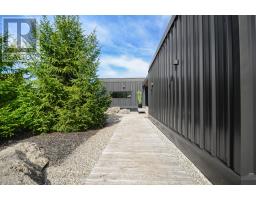 10 EUREKA STREET - 33