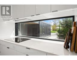 10 EUREKA STREET - 5