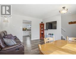 51 CLEMENS AVENUE - 11