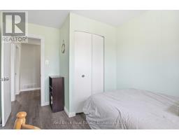 51 CLEMENS AVENUE - 18