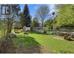 51 CLEMENS AVENUE - 33