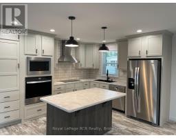 212 SPRUCE DRIVE - 16