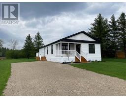 212 SPRUCE DRIVE - 4
